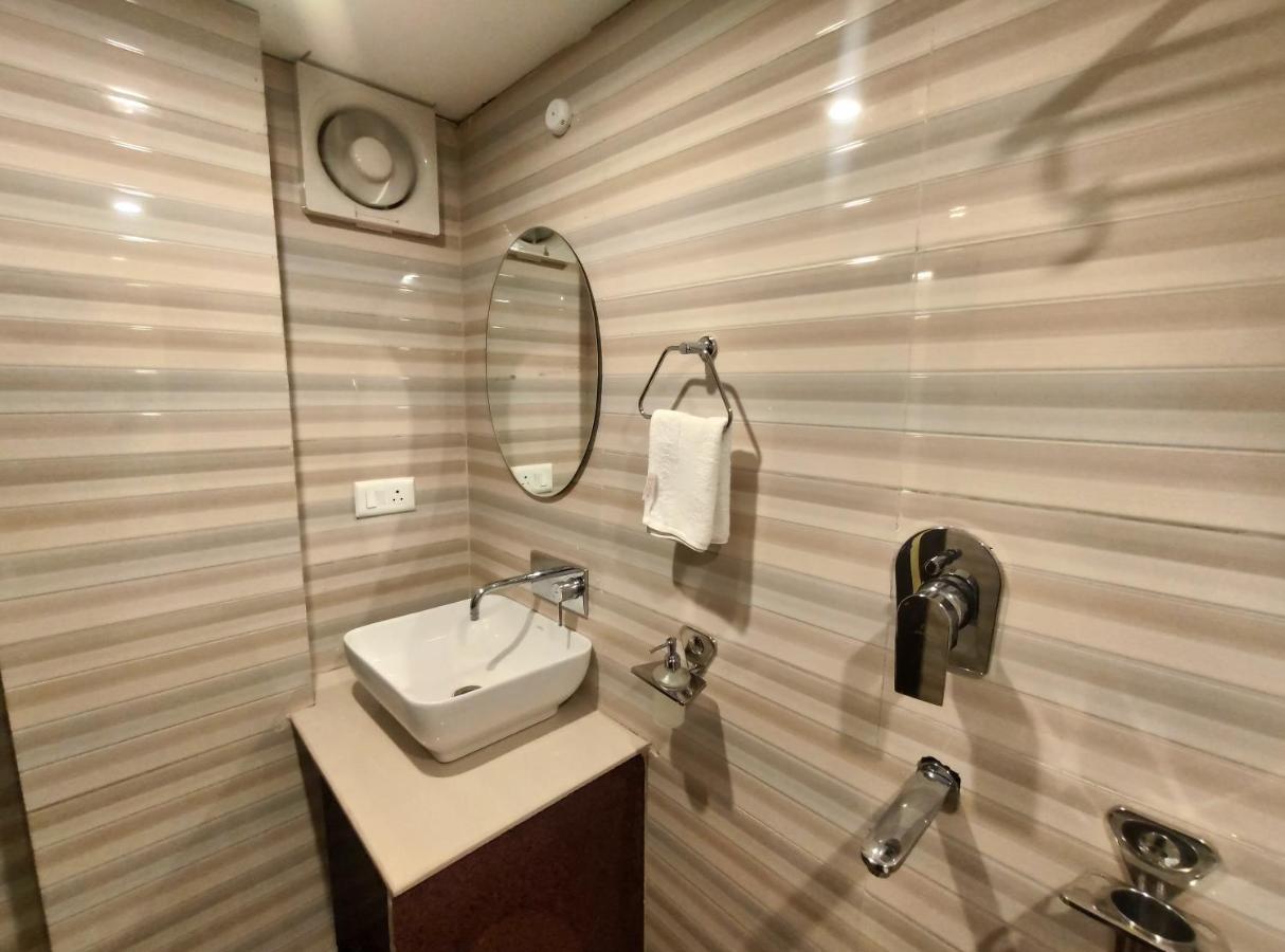 Готель Royal View Residency Бодх-Гая Екстер'єр фото